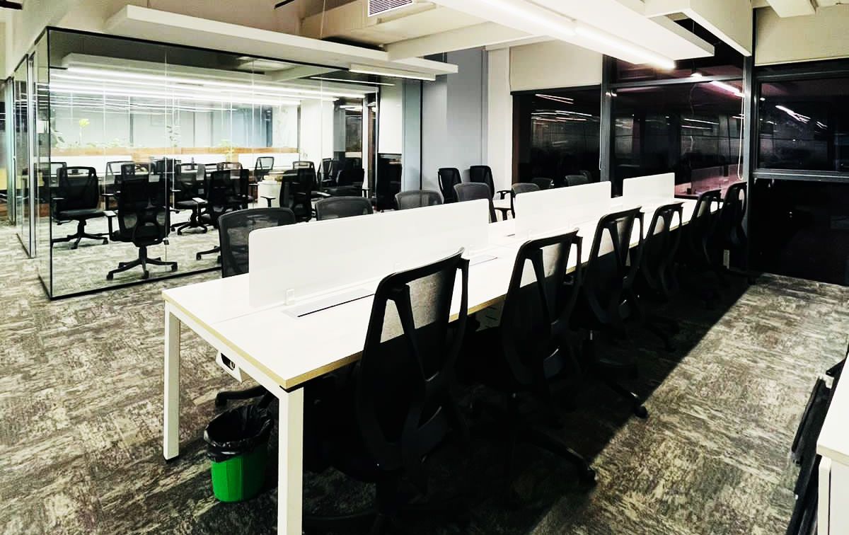 CoWorkkeys Magnum Tower 2